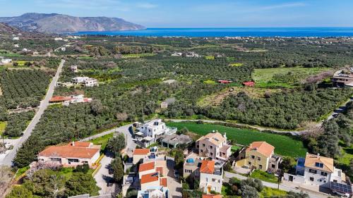 Kavallos Villa | Serene Moments by the Lake with Private Pool