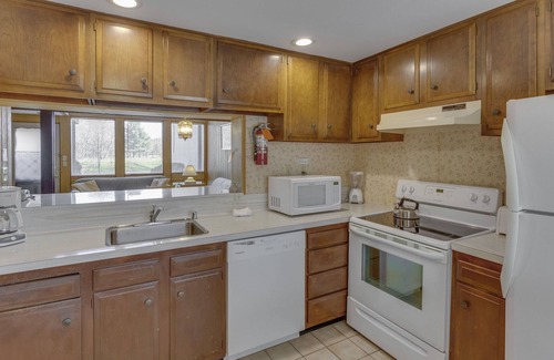 Basye Condo | Serene Mountain Getaway – Near Bryce Resort