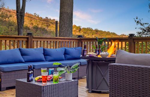 Sevierville Ski Chalet | Serene Mountain Retreat by Ghosal Luxury Lodging