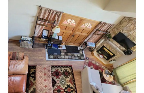 Bailey House | Serene Mountain Retreat-Hot Tub, Fire Pit, Views! Sleeps 6, 1 dog welcomed