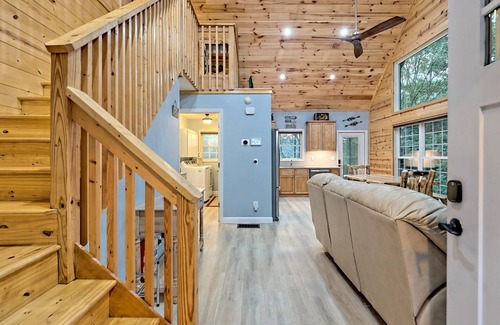 Helen Cabin | Serene Mountain Views | Hot Tub | Sauna | Game room