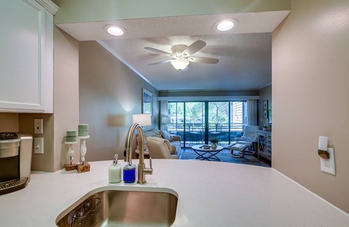 Briarcliffe Acres Condo | Serene Myrtle Beach Condo w/Resort Amenities!