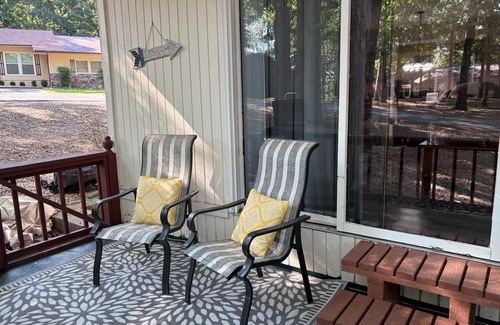Hot Springs Village House | Serene Partial Lakeview Kayaks access to golf, lakes, hiking and more.