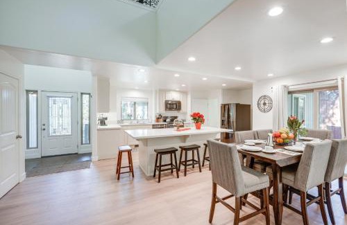 Pine Mountain Club House | Serene Pine Mountain Club Home with Pool Access!