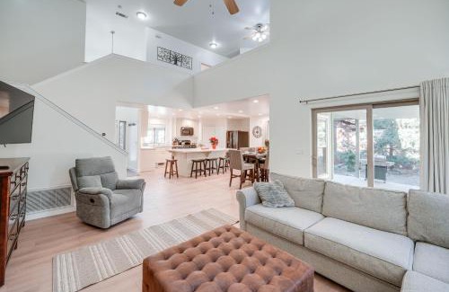 Pine Mountain Club House | Serene Pine Mountain Club Home with Pool Access!