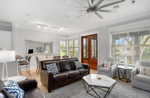 Sandestin House | Serene Pondfront Stay w View Pool Access Walk to Baytowne Wharf
