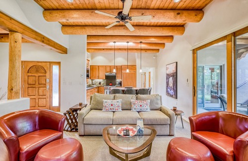 La Tierra House | Serene retreat with mountain views, grill, fireplace, & board games - dogs ok