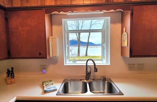 Wabasha House | Serene Riverfront Cabin in Wabasha