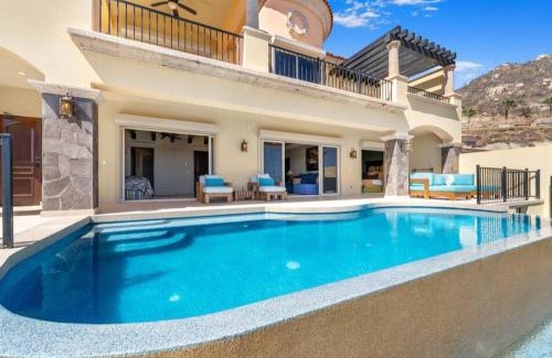 Sunset Beach Apartment | Serene Shores Elegant 3BR Escape with Golf cart