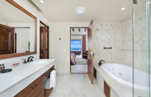 Sunset Beach Apartment | Serene Shores Elegant 3BR Escape with Golf cart