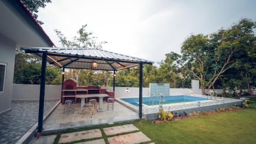 Chikkaballapur Hotel | Serene Slopes - Private pool villa