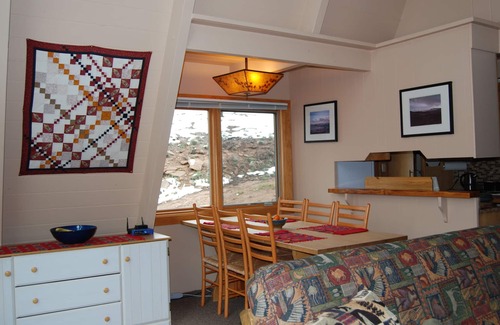 Allenspark Cabin | Serene Solitude mountain cabin in Allenspark