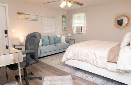 Jacksonville Apartment | Serene Studio Retreat