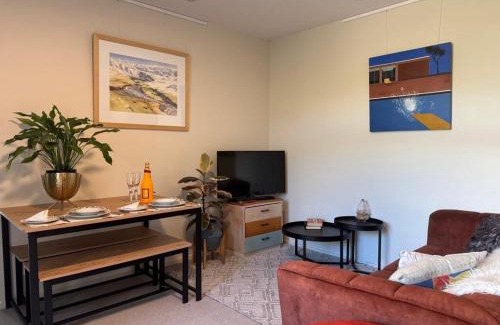Methven Apartment | Serene Town Retreat