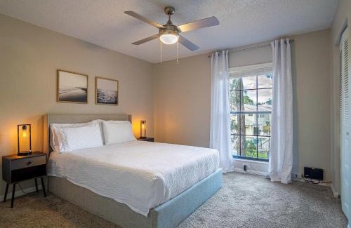 University House | Serene Townhouse near Moffitt, Advent, & USF
