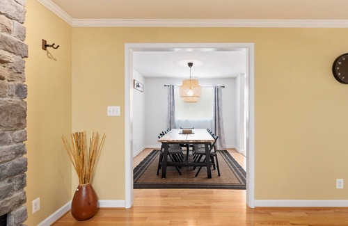 Fredericksburg House | Serene Villa