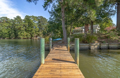 Reedville House | Serene waterfront getaway, fire pit, patio w/grill, nature, dog friendly