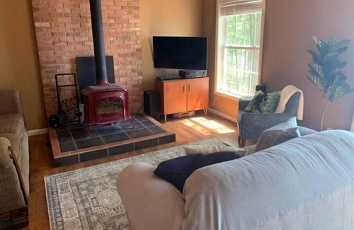 Gaylord Cottage | Serene wooded beachfront escape - The Noble Bear