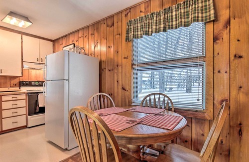 Arbor Vitae Cottage | Serene Woodruff Cottage: Lakefront Access!