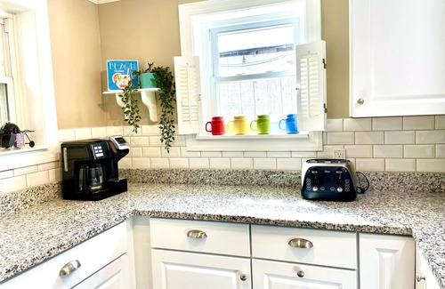 Rehoboth by the Sea Cottage | Serenity Amid it All. Dog friendly PET FEE, WiFi, outdoor shower, grill