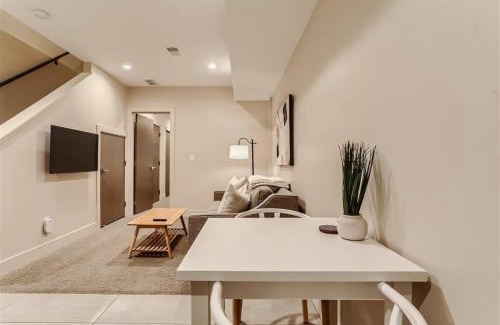 West Colfax Apartment | Serenity at Sloan's 1-BR with a Modern Twist