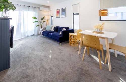 New Brighton Apartment | Serenity by the Sea: Coastal Escape1 bed 1 bath