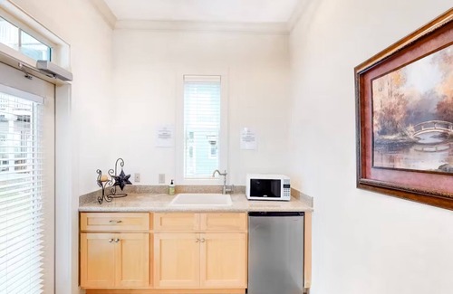Crescent Beach House | Serenity by the Sea! 4BR Retreat, Sleeps 12, Walk to Beach & Community Pool