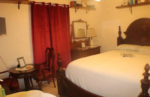Brownsville Bed & Breakfast | serenity hill bed and breakfast