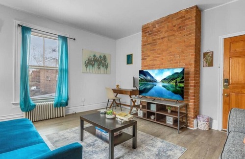 Hartford Apartment | Serenity in Hartford - Perfect for Hospital Visits - Free Parking + Wifi