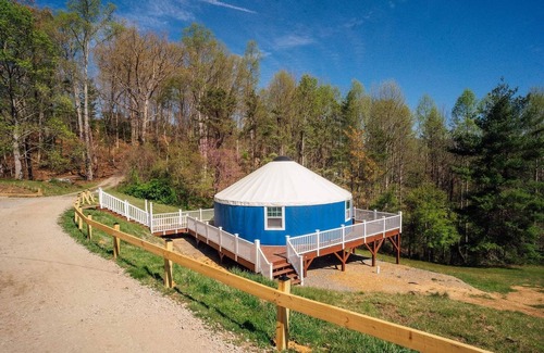 Fairview Condo | Serenity in the round - a perfect couple’s getaway