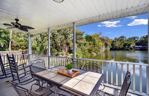 Saint Simons Island House | Serenity Lake Cottage