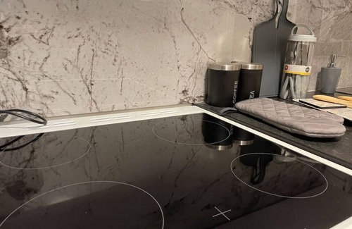 Luton House | Serenity Luton Suite Near Mall