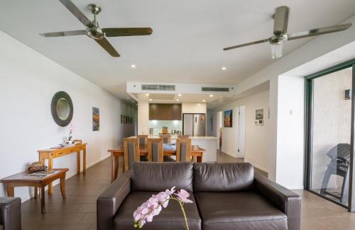Darwin City Centre Apartment | Serenity Neptuna - 3brm luxury at Darwin Waterfront
