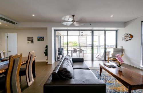 Darwin City Centre Apartment | Serenity Neptuna - 3brm luxury at Darwin Waterfront