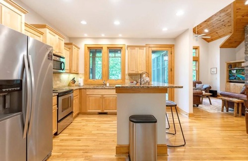 Foscoe House | Serenity Now, Townhome 16A-NEW LISTING, Mountain Townhome, Gated Resort, Indoor/Outdoor Pools a.