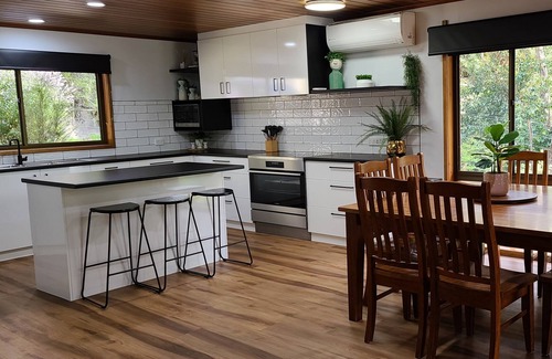 Halls Gap House | Serenity on Haute - Vacation home
