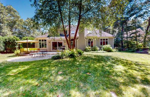 East Falmouth House | Serenity on the Cape