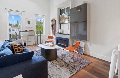 Kingman Park Apartment | Serenity on the Hill