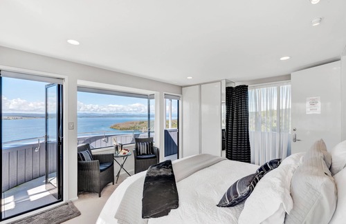 Acacia Bay Bed & Breakfast | Serenity on Wakeman