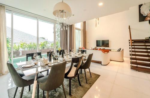 District 3 Villa | Serenity Saigon Sky Villas - Free One Way Airport Shuttle