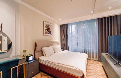 District 3 Villa | Serenity Saigon Sky Villas - Free One Way Airport Shuttle