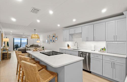 New Smyrna Beach Apartment | Serenity Shores Renovated Top Floor Condo w Stunning Ocean Views