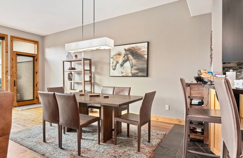 Windcliff Estates Condo | Serenity Vacation Home at Windcliff by RedAwning