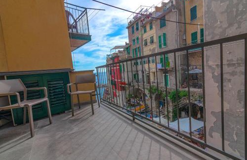 Riomaggiore Apartment | Sergeant First Class Riomaggiore