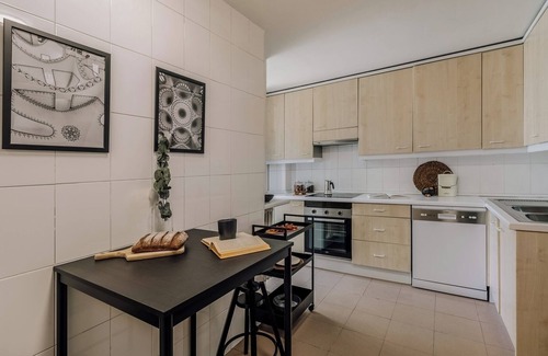 Milla de Oro Apartment | Serin - 2 bedrooms and balcony in Recoletos