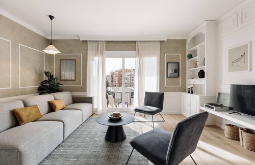 El Putget i Farro Apartment | Serralada - 4 bedrooms and terrace in Sant Gervasi