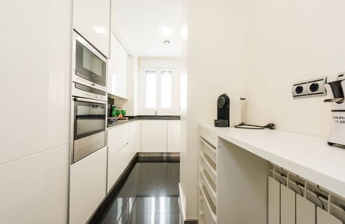 Castellana Apartment | SERRANO I - Two Bedroom Apartment, Sleeps 4
