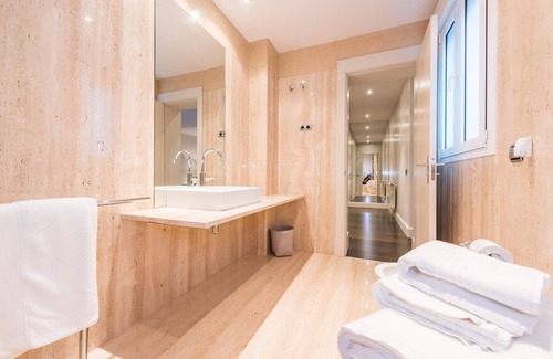 Castellana Apartment | SERRANO I - Two Bedroom Apartment, Sleeps 4