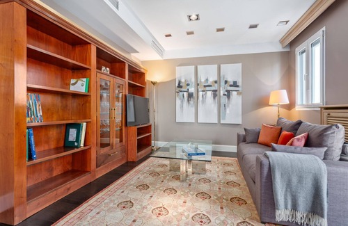 Castellana Apartment | SERRANO IV - Two Bedroom Apartment, Sleeps 4