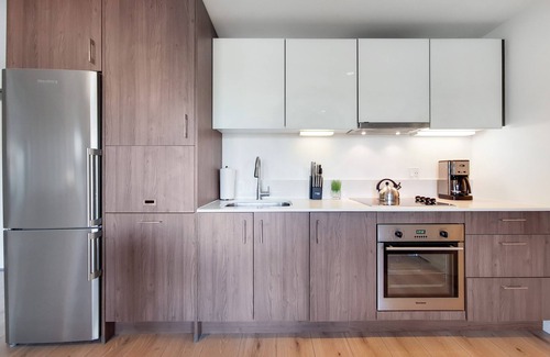 West Fens Apartment | Serviced 1 Bedroom Across From Fenway Park